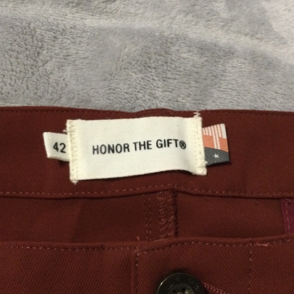 Honor the Gift HTG Prep Maroon Men’s Short - Picture 2 of 9